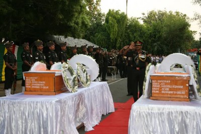 VCOAS pays homage to martyrs